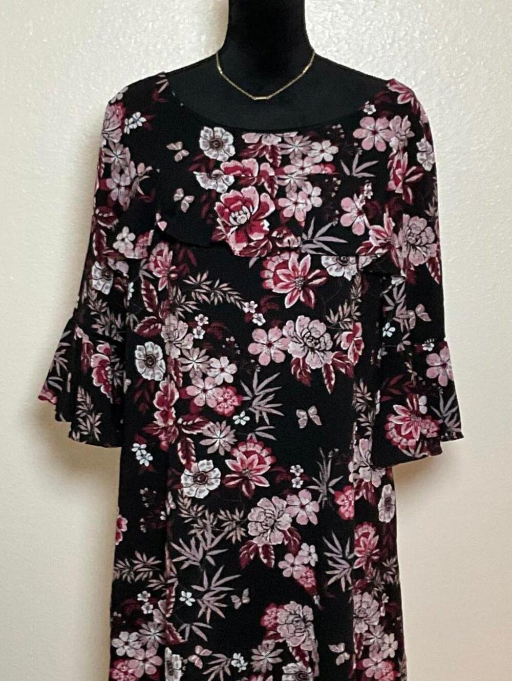 J. Howard Black Floral Bell Sleeve Shift Dress Size 18 Plus Floral Print Lined